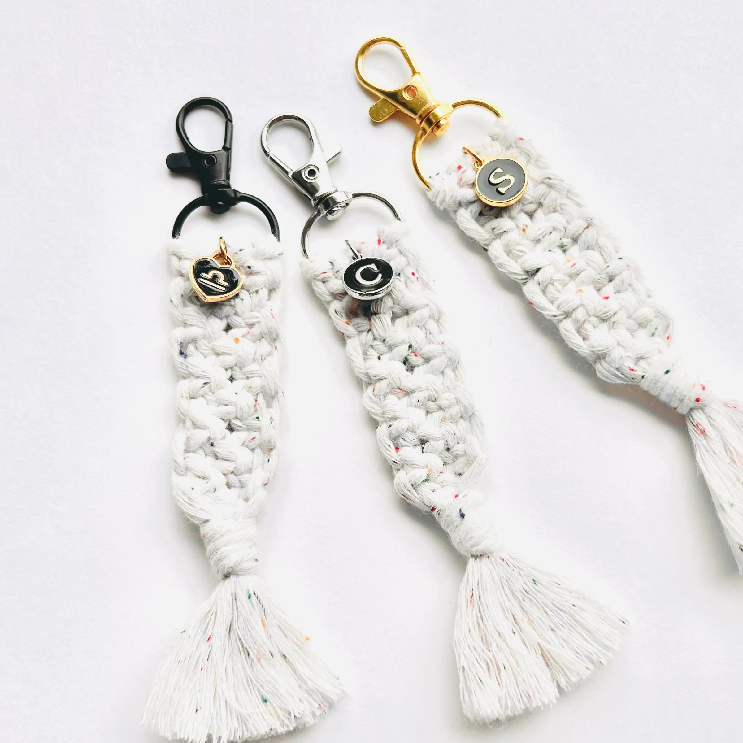 Porte-clé macramé arc-en-ciel Mini Lolikö