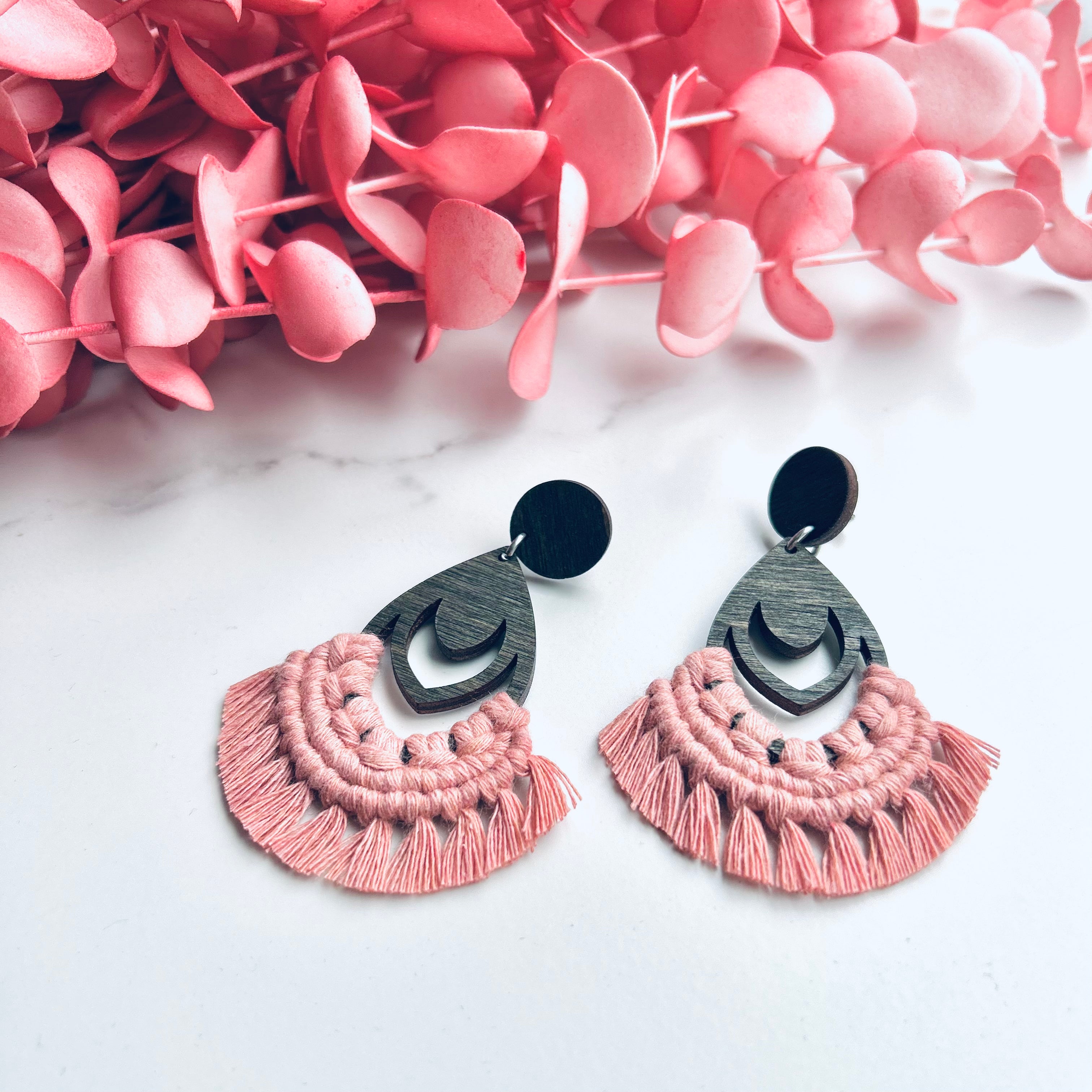 Boucles d’oreilles base ronde blush – fabriquées au Québec