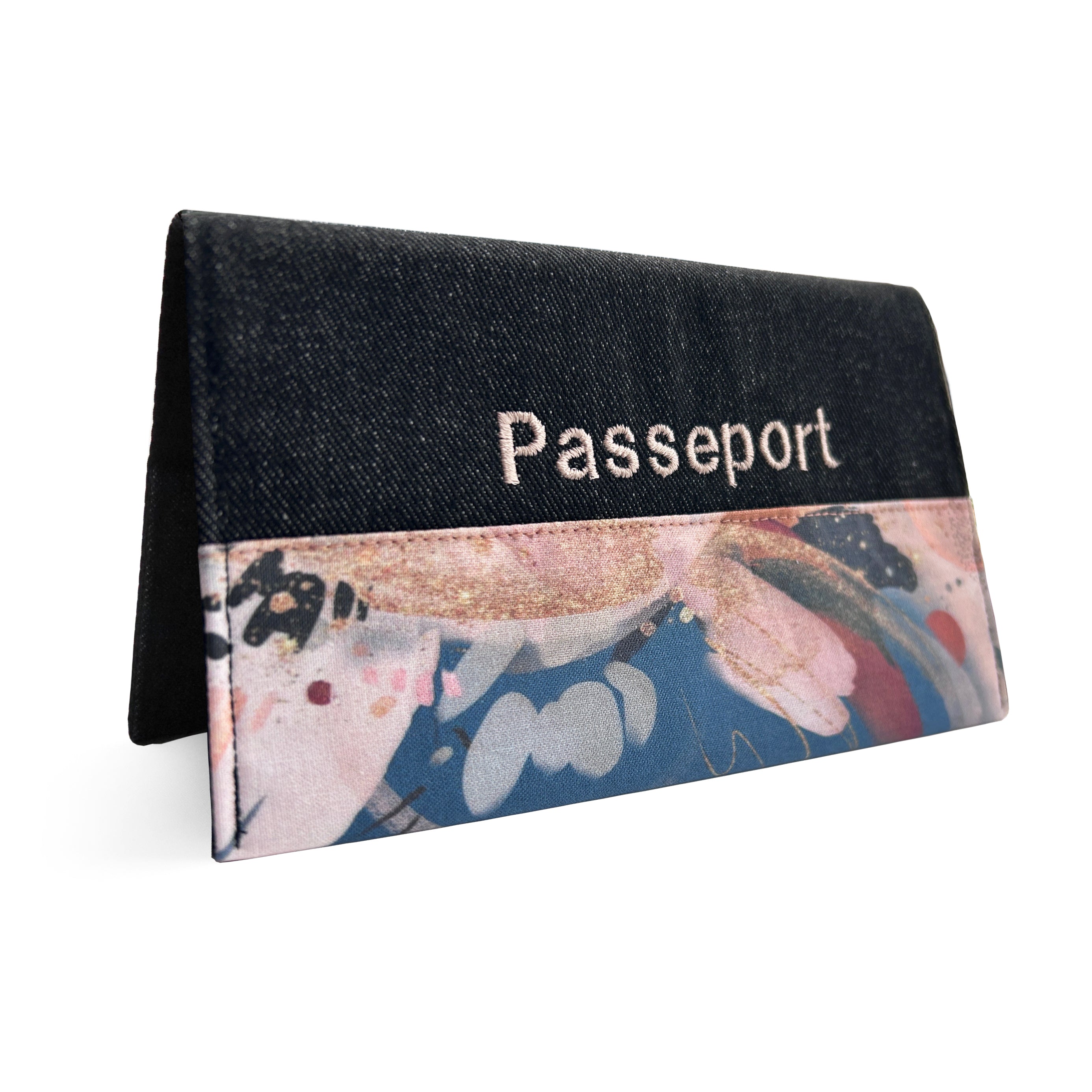 Protège passeport personnalisé Lolikö collabo RMA bleu