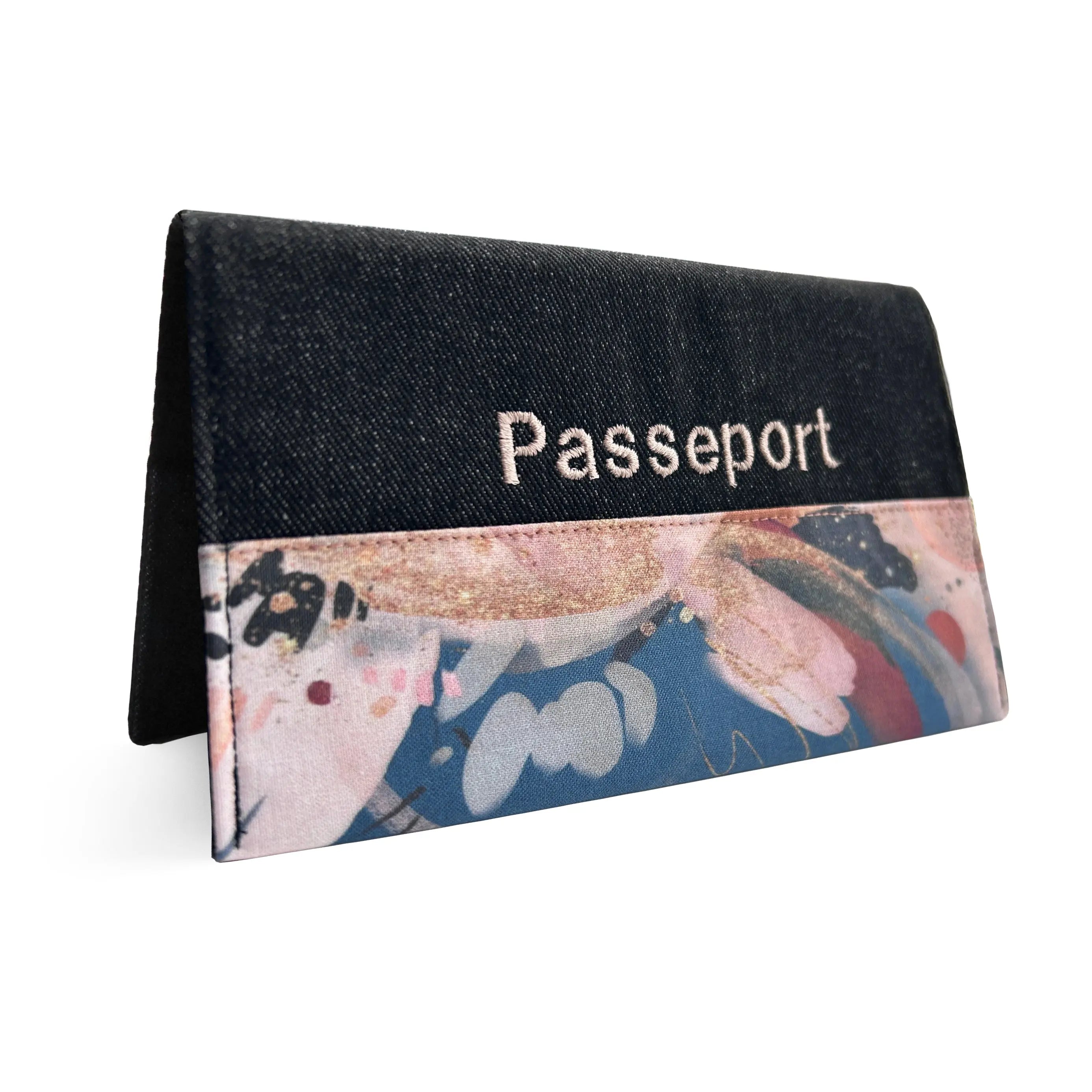 Protège passeport personnalisé Lolikö collabo RMA bleu Lolikö