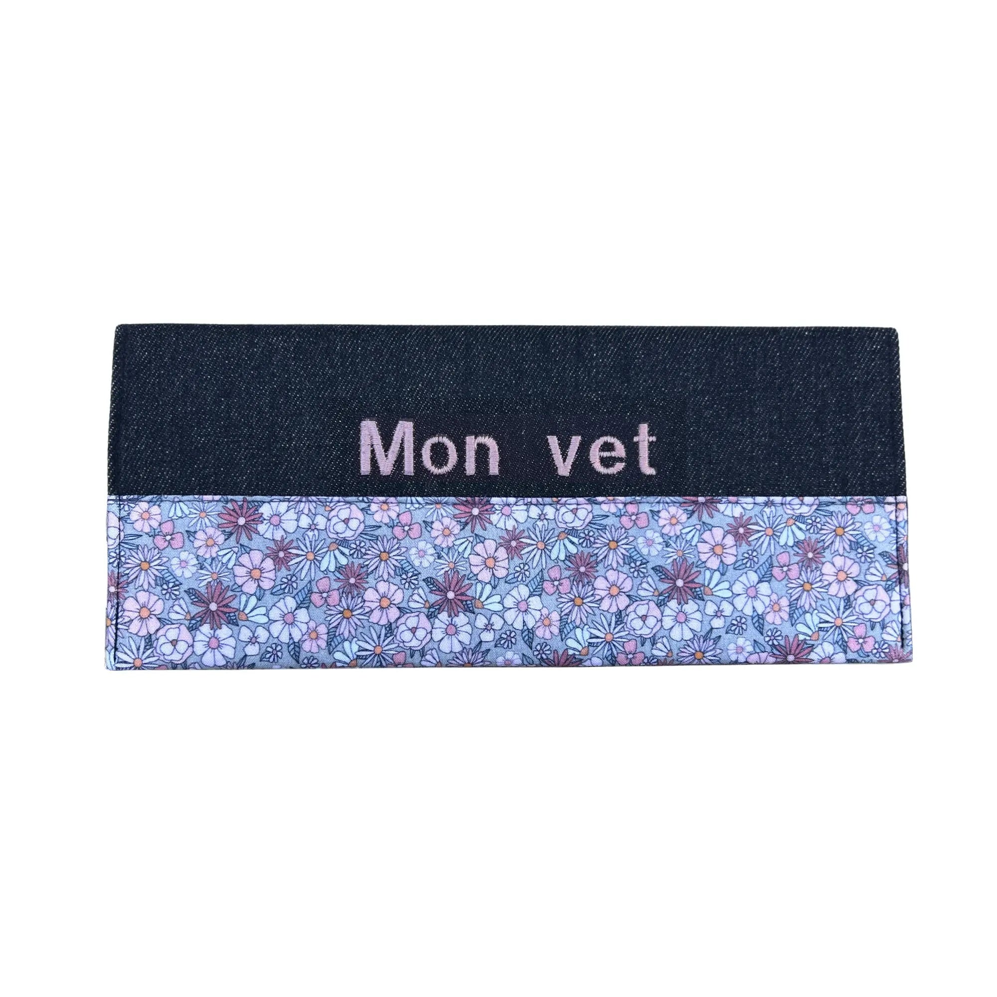 Protège carnet de vaccination Lolikö Fleur verte Nelly et Cie inc.