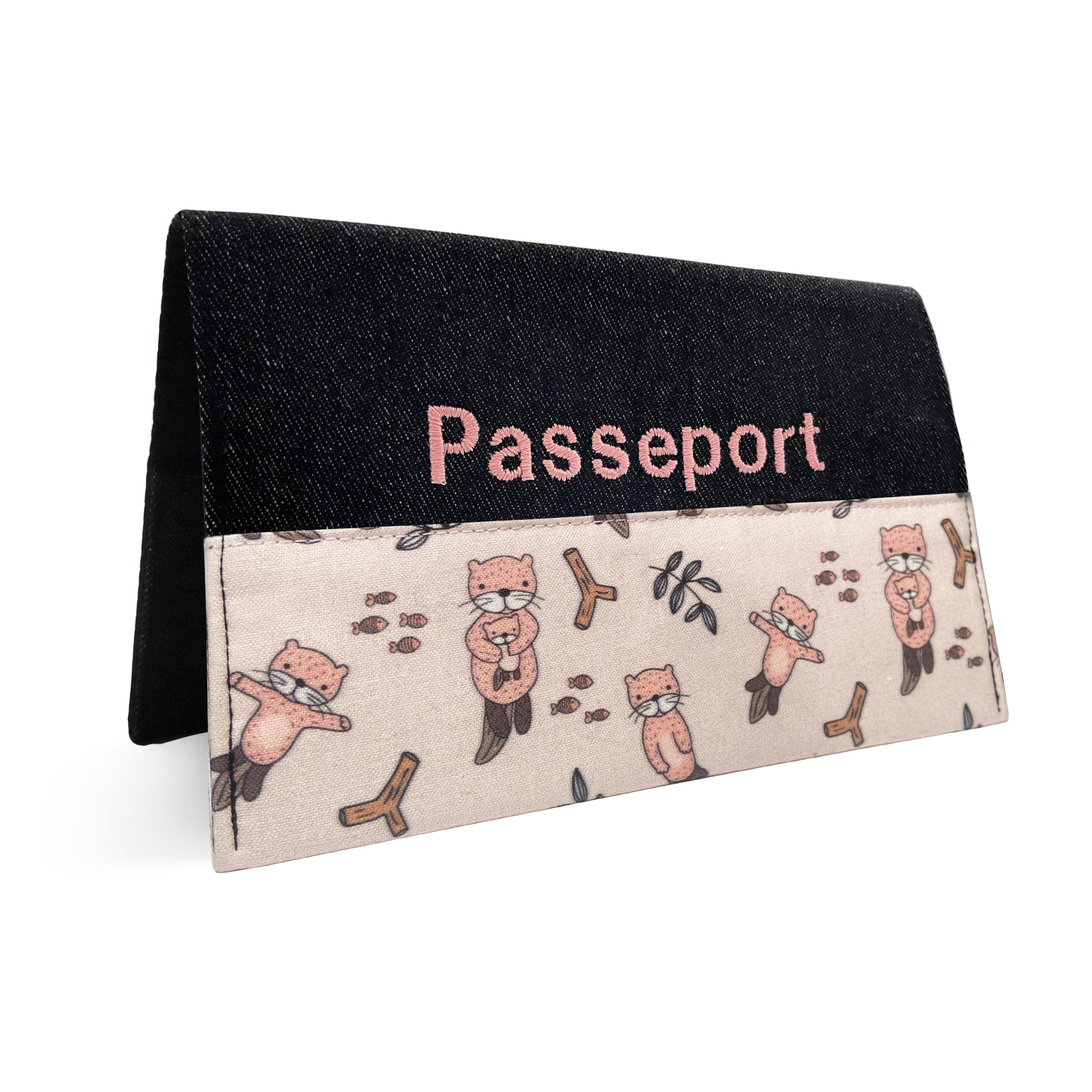Protège passeport personnalisé Lolikö Loutre rose
