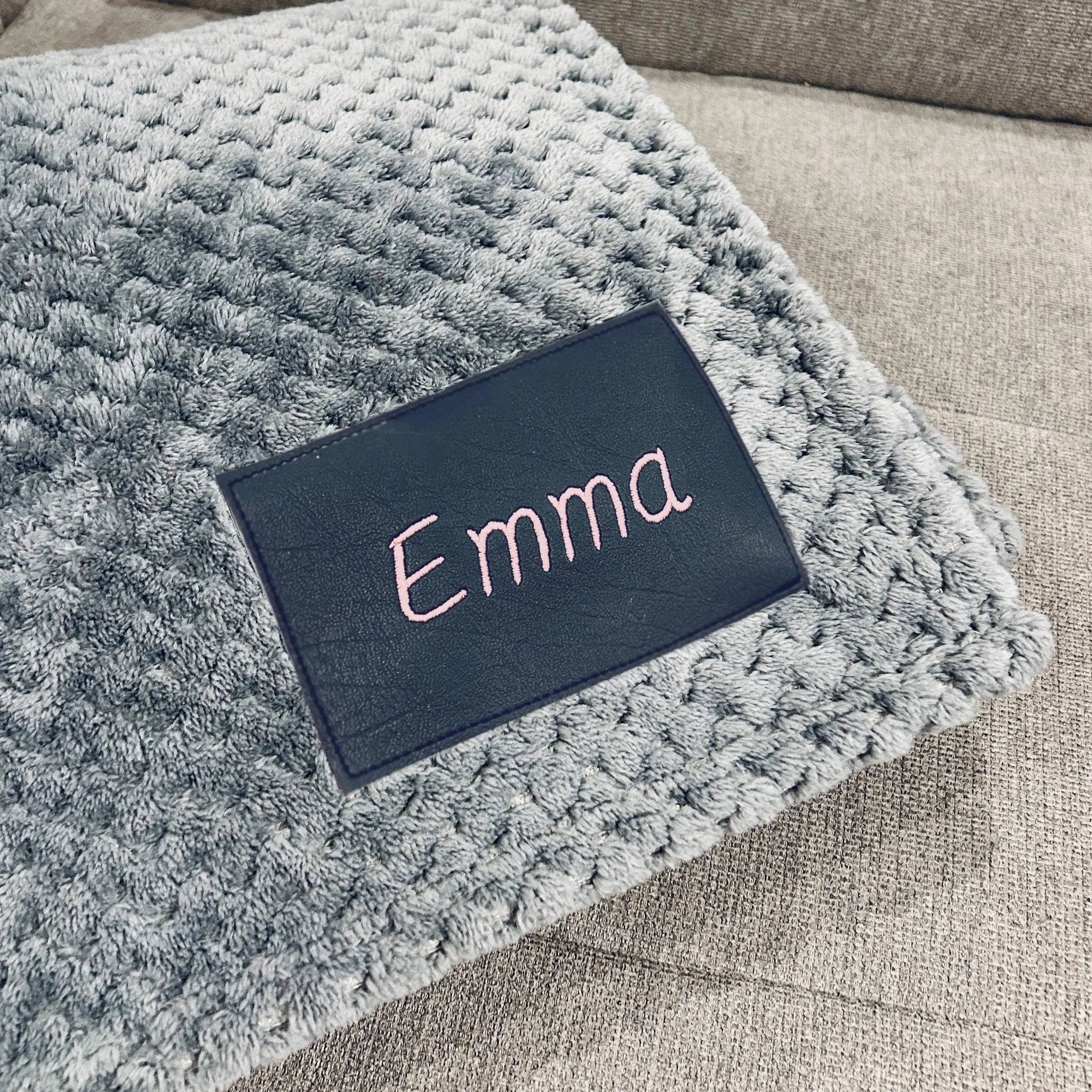 Couverture grise personnalisée pour bébé Lolikö