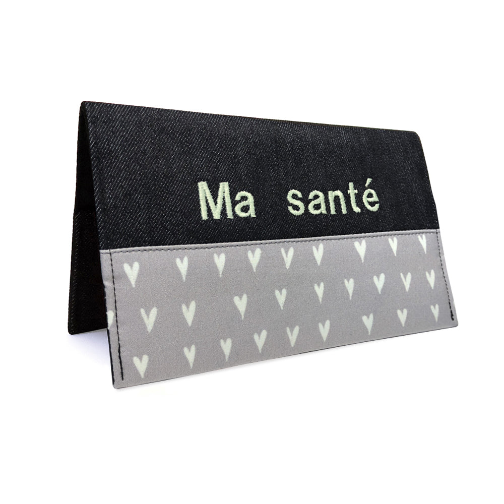 Protège carnet de santé personnalisé Lolikö Petit coeur menthe