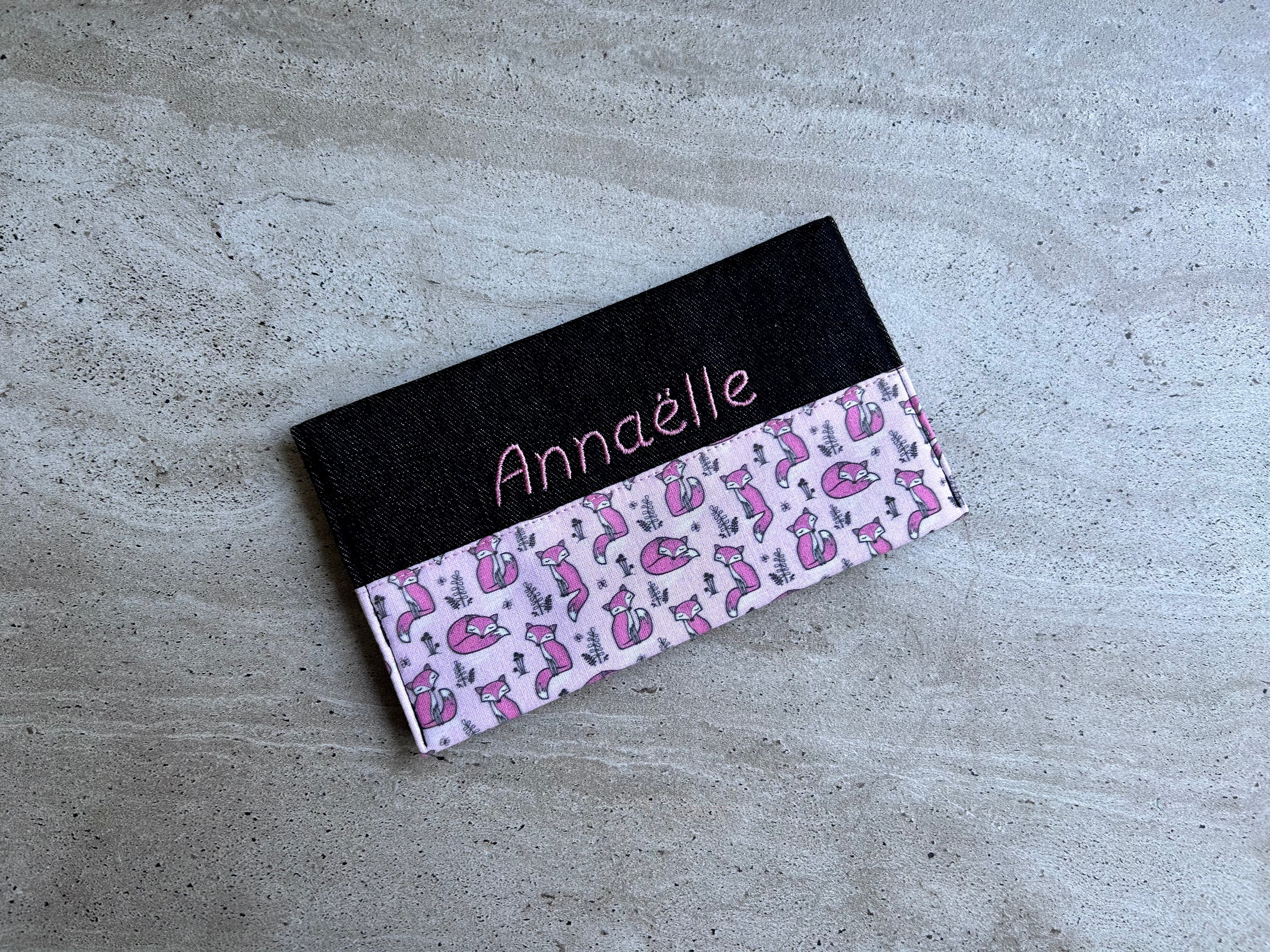 Protège carnet brodé ANNAËLLE tel quel