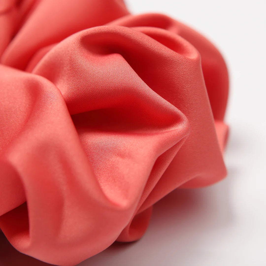 Coral satin scrunchie pic &amp; clip