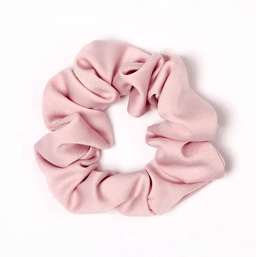 Pink satin scrunchie pic &amp; clip