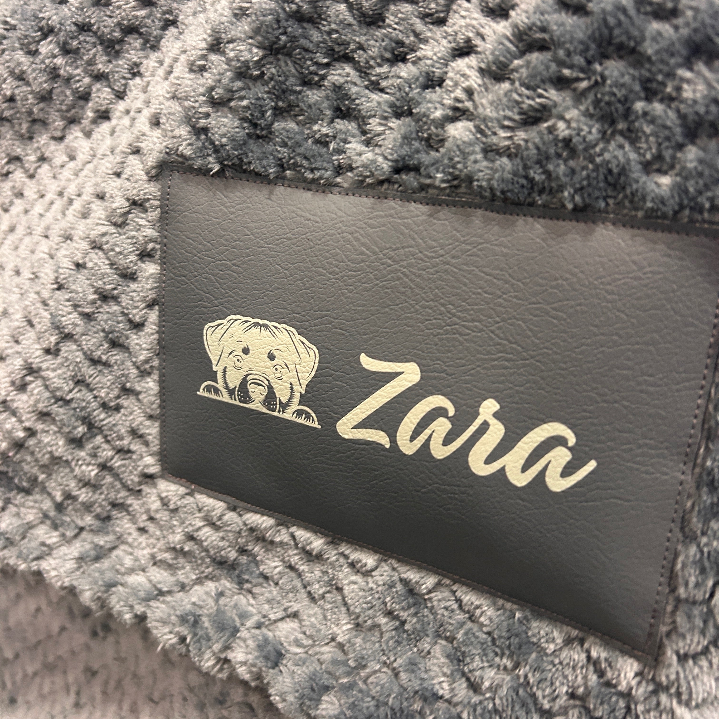 🐾 Couverture grise imperméable personnalisée pour animaux