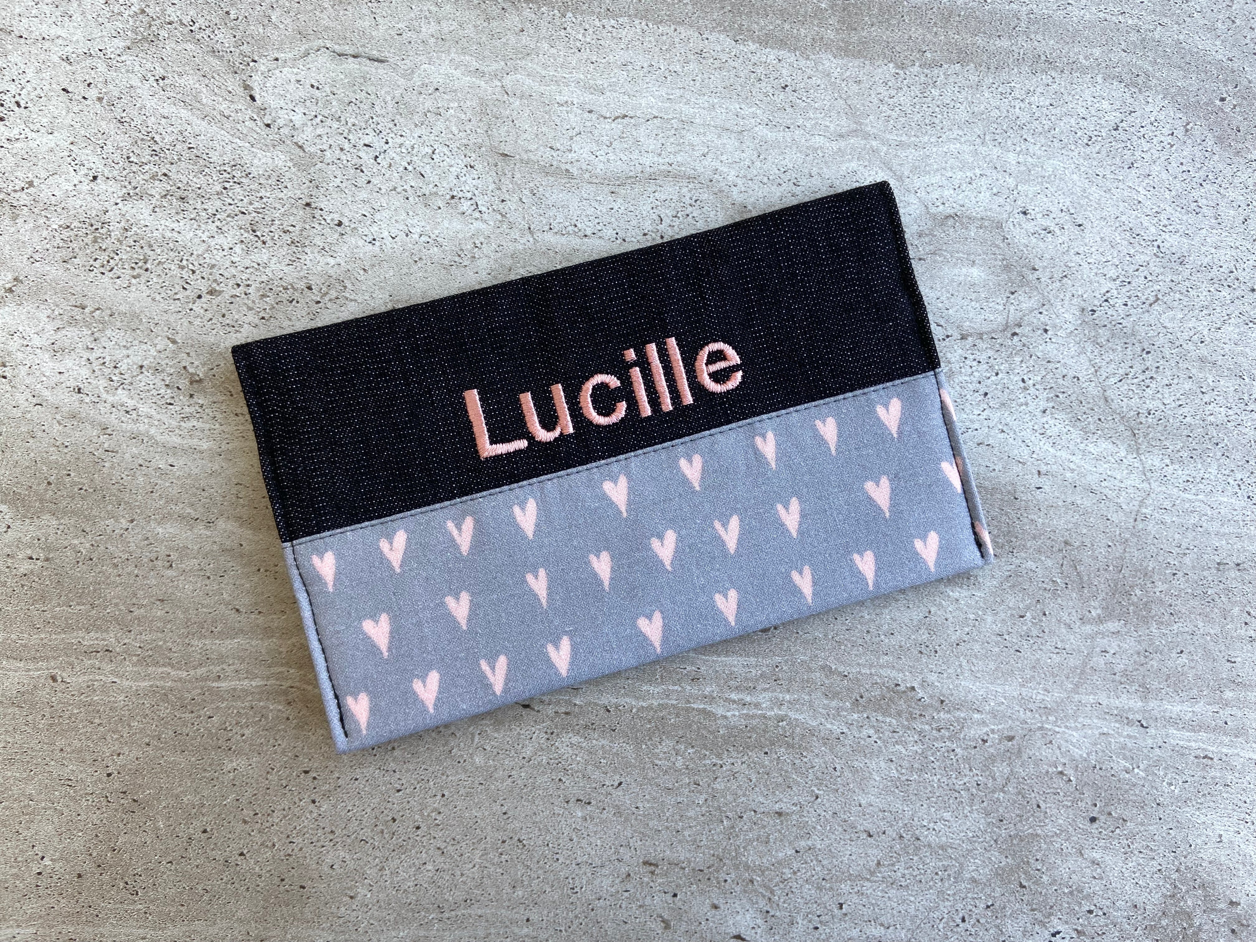 Protège carnet brodé LUCILLE tel quel