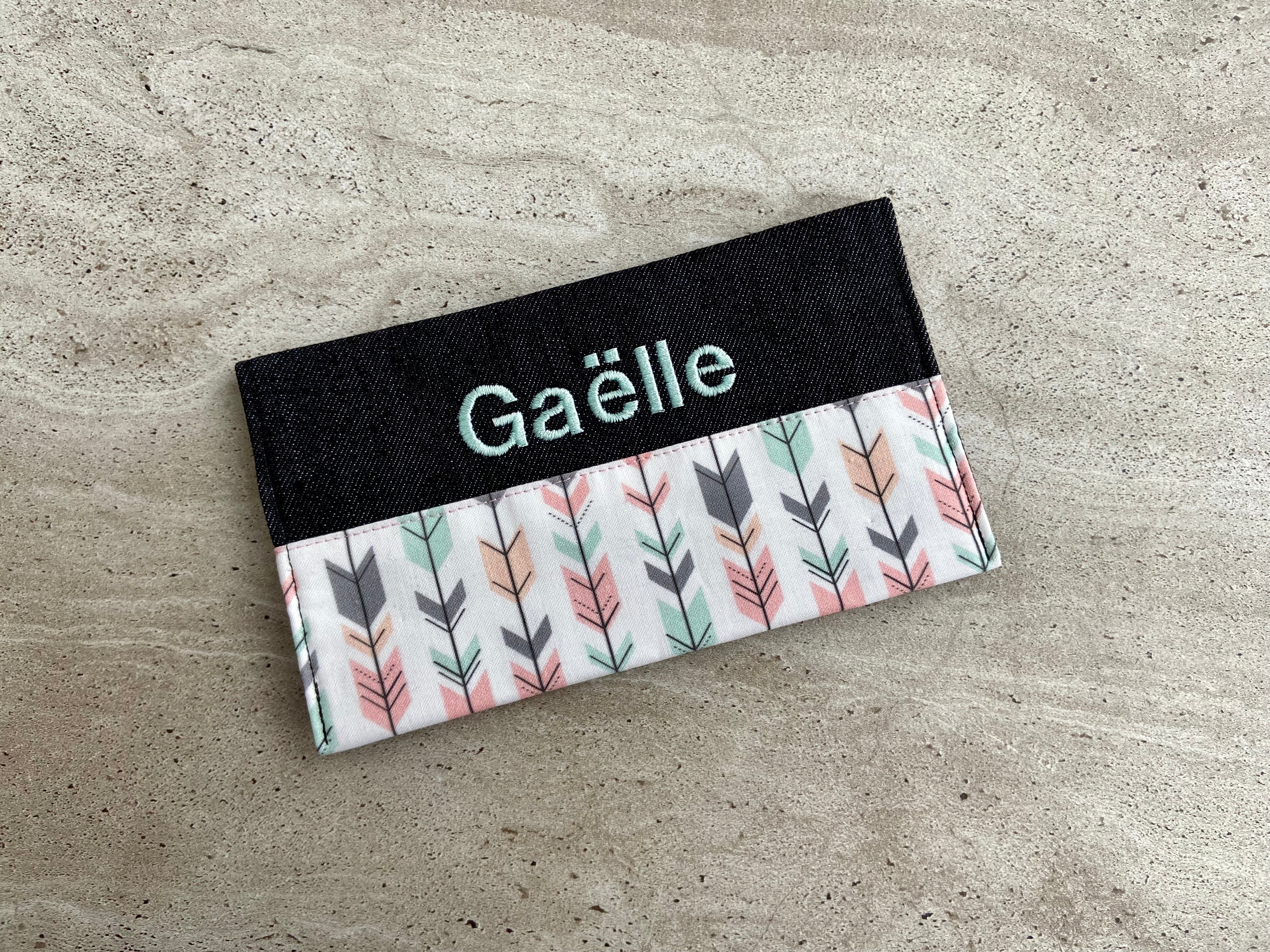 Protège carnet brodé GAËLLE tel quel